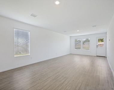 6736 Bramblewood Drive - Photo Thumbnail 4