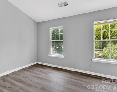 6315 Windsor Gate Lane - Photo Thumbnail 11
