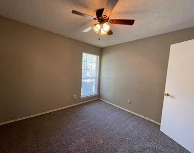 5601 Hearthwood Court - Photo Thumbnail 7