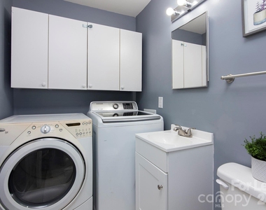 9531 Idlewild Road - Photo Thumbnail 12
