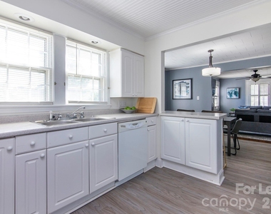 9531 Idlewild Road - Photo Thumbnail 10