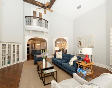 5701 Templin Way - Photo Thumbnail 12
