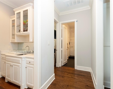 5701 Templin Way - Photo Thumbnail 7