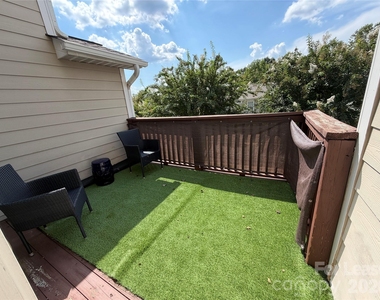 135 High Ridge Road - Photo Thumbnail 12