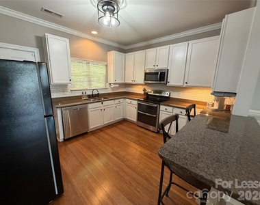 135 High Ridge Road - Photo Thumbnail 5
