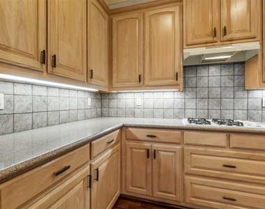 5875 Pecan Chase - Photo Thumbnail 6
