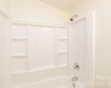 609 W Liberty Street - Photo Thumbnail 21
