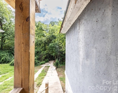 609 W Liberty Street - Photo Thumbnail 34