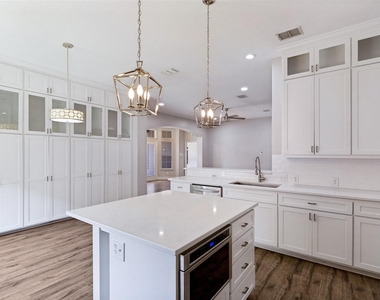 1535 Sandlewood Drive - Photo Thumbnail 15