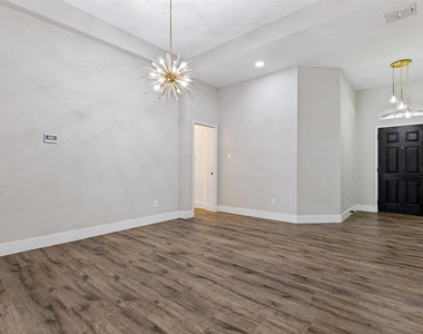 1535 Sandlewood Drive - Photo Thumbnail 23