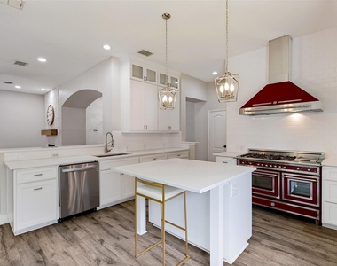 1535 Sandlewood Drive - Photo Thumbnail 17