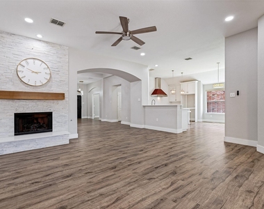 1535 Sandlewood Drive - Photo Thumbnail 22