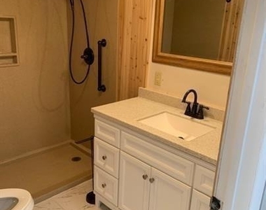 612 E Orange Street - Photo Thumbnail 11