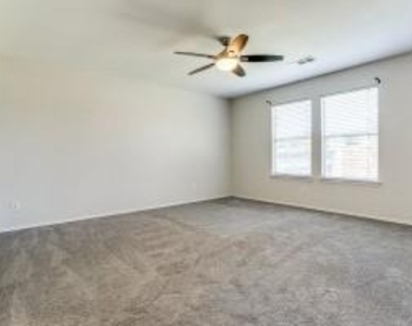 6912 Dove Tail Drive - Photo Thumbnail 14