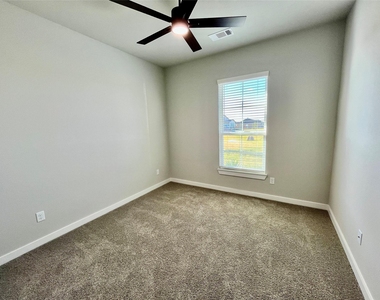 7000 Guilford Court - Photo Thumbnail 19