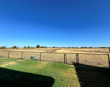 7000 Guilford Court - Photo Thumbnail 28