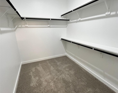 7000 Guilford Court - Photo Thumbnail 15