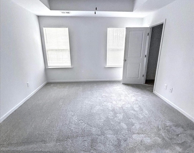 2026 Mcdonald Drive - Photo Thumbnail 5