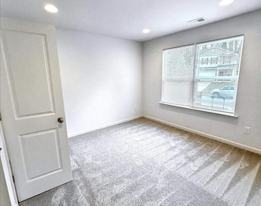 2026 Mcdonald Drive - Photo Thumbnail 7