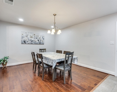 4520 Inman Drive - Photo Thumbnail 11
