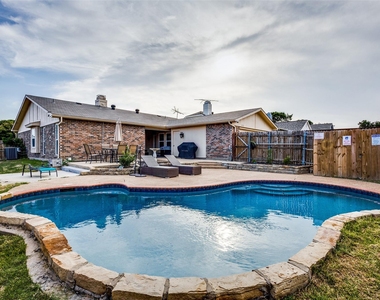 4520 Inman Drive - Photo Thumbnail 22