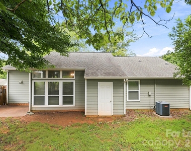9719 Marshbrooke Road - Photo Thumbnail 14