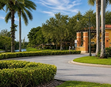 906 Sw 143rd Avenue - Photo Thumbnail 5