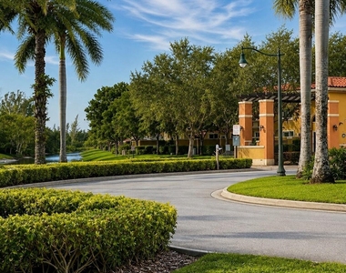 906 Sw 143rd Avenue - Photo Thumbnail 6