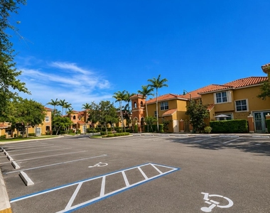 906 Sw 143rd Avenue - Photo Thumbnail 33