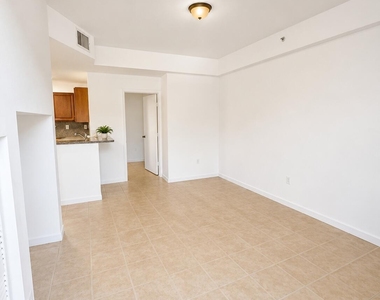 906 Sw 143rd Avenue - Photo Thumbnail 10