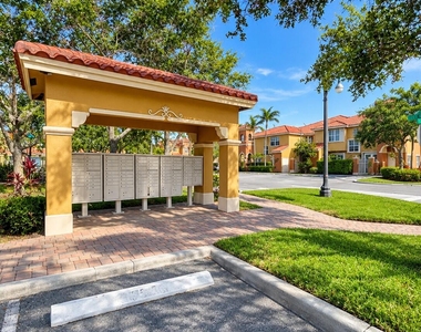 906 Sw 143rd Avenue - Photo Thumbnail 27