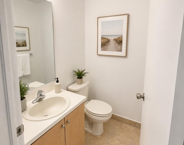 906 Sw 143rd Avenue - Photo Thumbnail 22