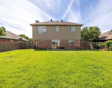 344 Parkview Drive - Photo Thumbnail 27