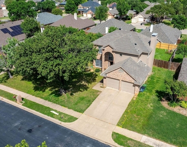344 Parkview Drive - Photo Thumbnail 31
