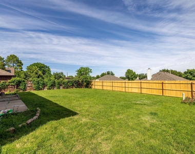 344 Parkview Drive - Photo Thumbnail 30