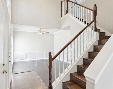 344 Parkview Drive - Photo Thumbnail 7