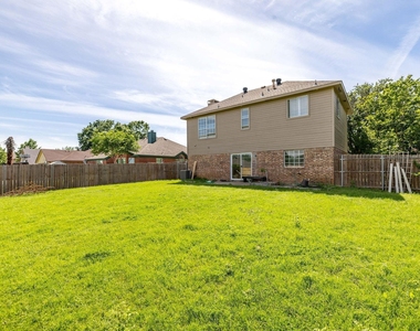 344 Parkview Drive - Photo Thumbnail 29