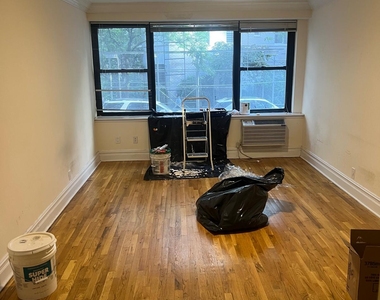 West 68th Street - Photo Thumbnail 3