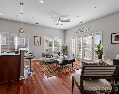 1903 Kenilworth Avenue - Photo Thumbnail 12