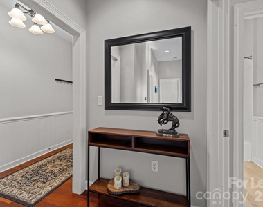 1903 Kenilworth Avenue - Photo Thumbnail 4