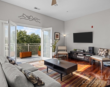 1903 Kenilworth Avenue - Photo Thumbnail 23