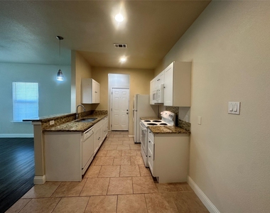 7407 Novella Drive - Photo Thumbnail 3