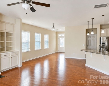 107 Dellbrook Street - Photo Thumbnail 8