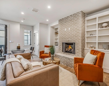 3428 Daniel Avenue - Photo Thumbnail 7