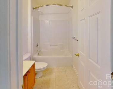 2014 Rosewater Lane - Photo Thumbnail 14