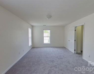 2014 Rosewater Lane - Photo Thumbnail 12