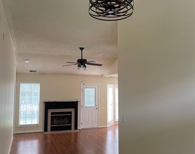 11624 Larix Drive - Photo Thumbnail 3