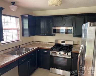 11624 Larix Drive - Photo Thumbnail 10