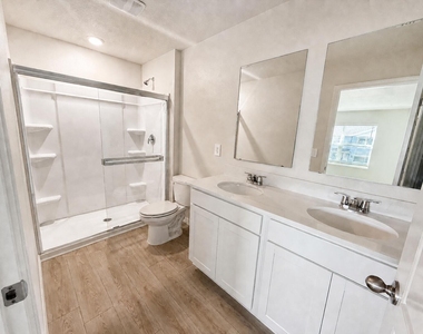 8172 Cobblestone Drive - Photo Thumbnail 15