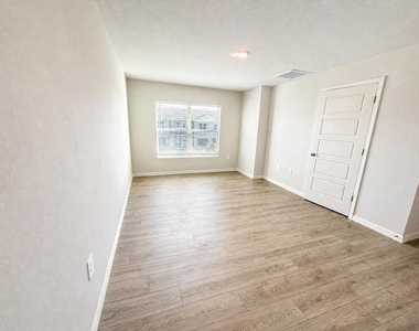8172 Cobblestone Drive - Photo Thumbnail 16